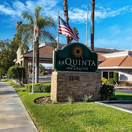 La Quinta By Wyndham Pomona Hotel Buitenkant foto